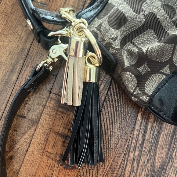 United Colors Of Benetton mini bag crossbody tan brown with gold hardware VTG - Picture 7 of 16